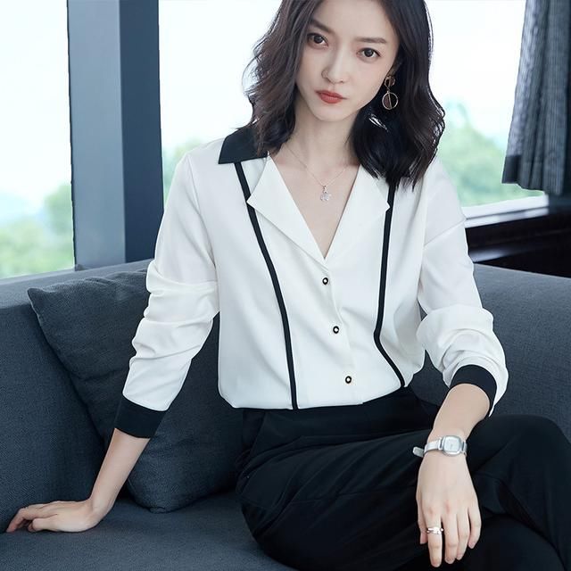 优雅的秋季小衫，这个时节就穿它，清新优雅，美到连自己都认不出