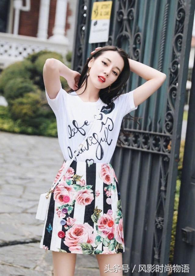 迪丽热巴的新照来了，真想自己也有这么美的一双腿，好羡慕！