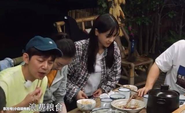 baby到处声称自己属于吃不胖体质，网友:那干嘛要假吃假喝?