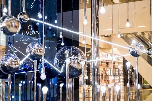 “璀璨星空”欧米茄  星座系列腕表展于南京德基广场购物中心倾情