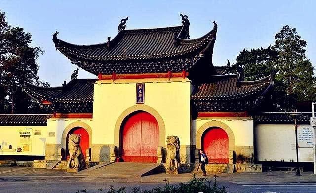 武汉这座寺庙是国家5A景区，不仅建筑精美，还是一座“神奇”的皇