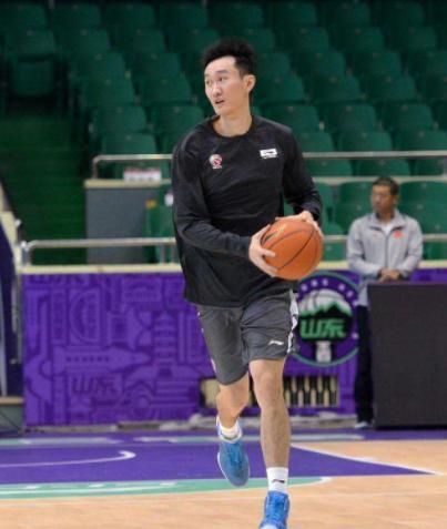  [CBA]巩晓彬大手笔来了！山东男篮进行人员调整 CBA名将离队