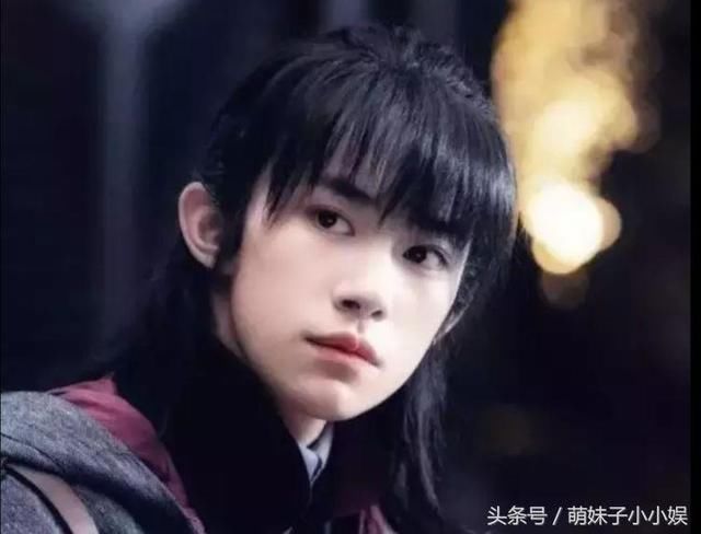 易烊千玺的四种发型,图一显稚嫩,图二最萌,图四一眼没认出是他