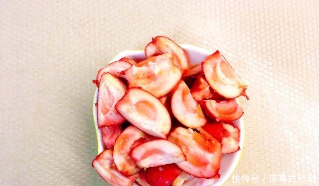 银耳羹@它是平民燕窝,自己做1次还不到3块钱,让皮肤光滑水嫩!