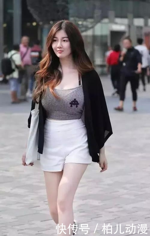 只敢:摄影:这么美的小姐姐,我只敢看一眼,你呢?