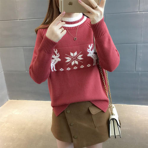 现在的女人越来越迷人，只因穿了这么洋气的小衫