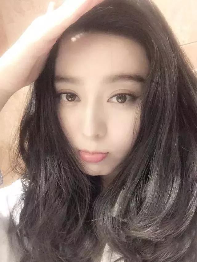 范冰冰插手范丞丞换助理一事，事后粉丝还原真相