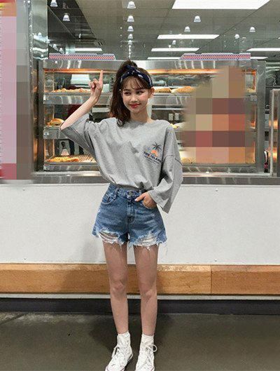 初秋搭配没难度，气质小姐姐穿搭好看又简单!