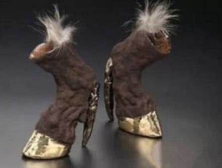 一般女人不敢穿的7双高跟鞋,看着都害怕,网友:我宁愿光脚走路