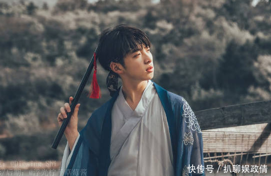 『差点』现代人穿古装是啥样5张男生汉服买家秀,网友差点当成古代人