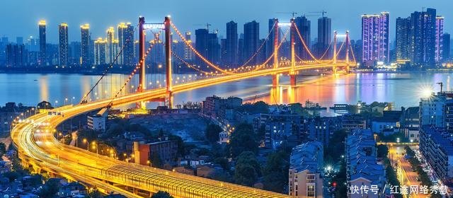 群星璀璨的夜色中国, 谁才是最美的夜景城市 香港、上海、重庆、