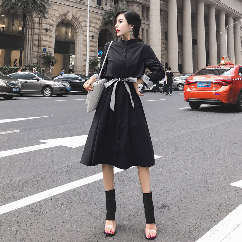 女人过了40岁!这样穿让你回到30岁，白嫩又显瘦，人见人夸