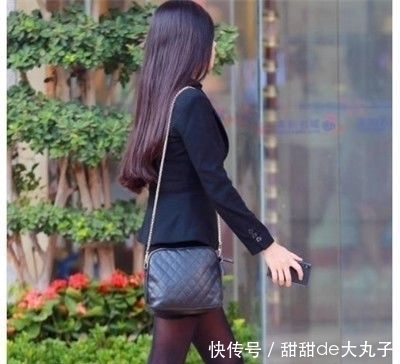 如同■身材高挑,经典的黑白配,如同仙女一般,小姐姐肤白貌美