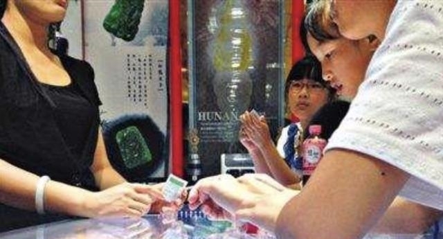 央视曝光国内最黑的3大旅游骗局，一不小心就中招