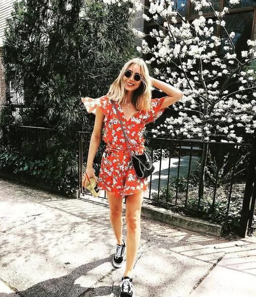  气质■裙子下面别搭高跟鞋，学学时尚达人的“娘MAN风格”，时髦显气质