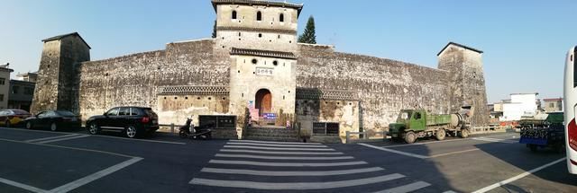 石塘古村，一个曾经聚居了一百多地主的村庄，如今的历史文化名村