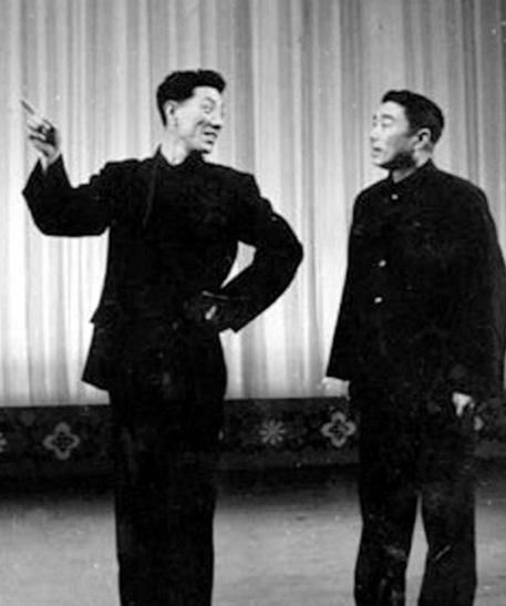 「相声演员」最早走红全国的民营相声团体，不是郭德纲德云社，是杨振华艺术团