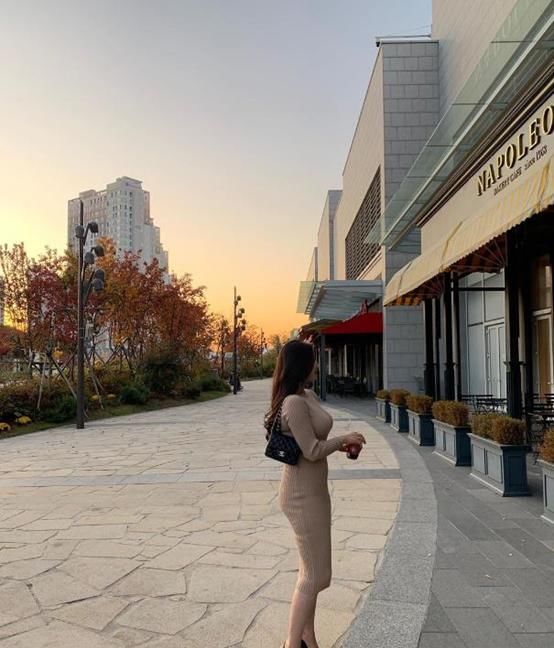 慵懒|清新可爱的小姐姐,漂亮又聪慧,十分慵懒妖娆不失少女气息!
