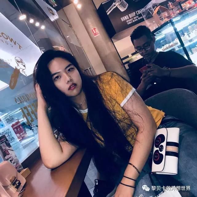 这些千元级美貌包包到底有什么魅力,让她们天天都想背!