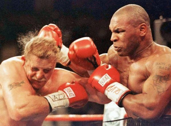 拳王泰森巅峰时期有多可怕?被他击倒的感觉:如