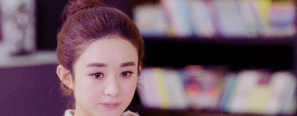 女明星穿高跟鞋，徐璐像在踩高跷，佟丽娅鞋跟都断了还在撑！