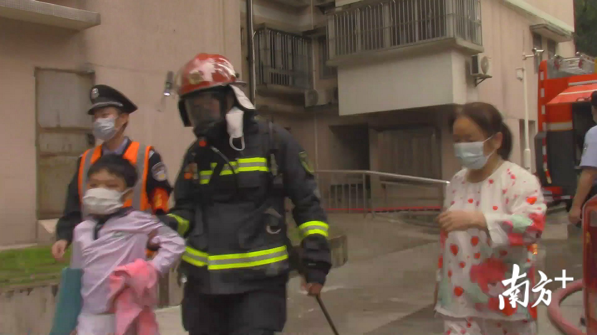 起火■广州地铁6号线一便利店起火,广州市消安办约谈负责单位