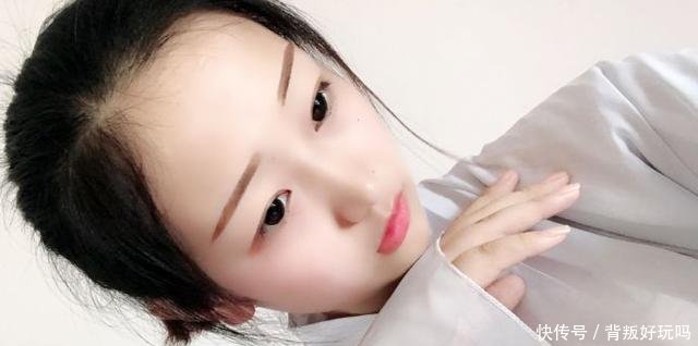 网红“西瓜妹”丑照门发酵，现本人出来回应此事，网友老婆回家