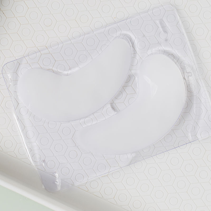 药店不起眼的一款药膏，很多人不知道，早晚一抹，眼袋皱纹没了