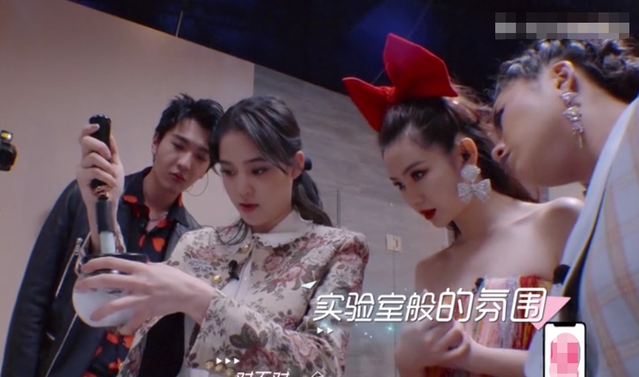 『消毒』欧阳娜娜是真“壕”,用钻石过滤消毒自来水,有钱人的世界我不懂