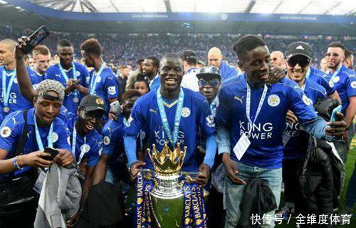 法国队最佳球员,想和金杯拍照却不敢开口,看到