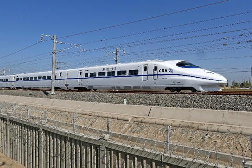 甘肃即将修建新高铁，总投资约500亿元，为连接华中的快速通道