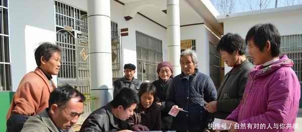 村干部又开始忙了！按家庭人口收费，每人180元，你准备好了吗