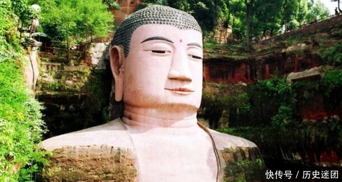 乐山大佛重新归来,一洗之前沧桑,游客:开了盛世美颜吗?