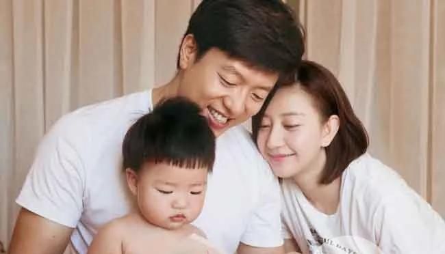 姚晨发文唐一菲