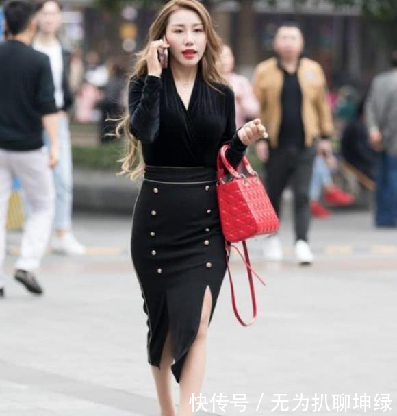 「特别」街拍穿搭:没有人会特别关心你,除非你特别漂亮或者濒临死亡!