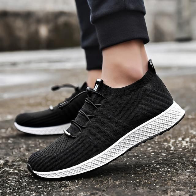 舒适男士休闲鞋，穿在脚上特别有男人味，成熟感十足，爸爸也能穿