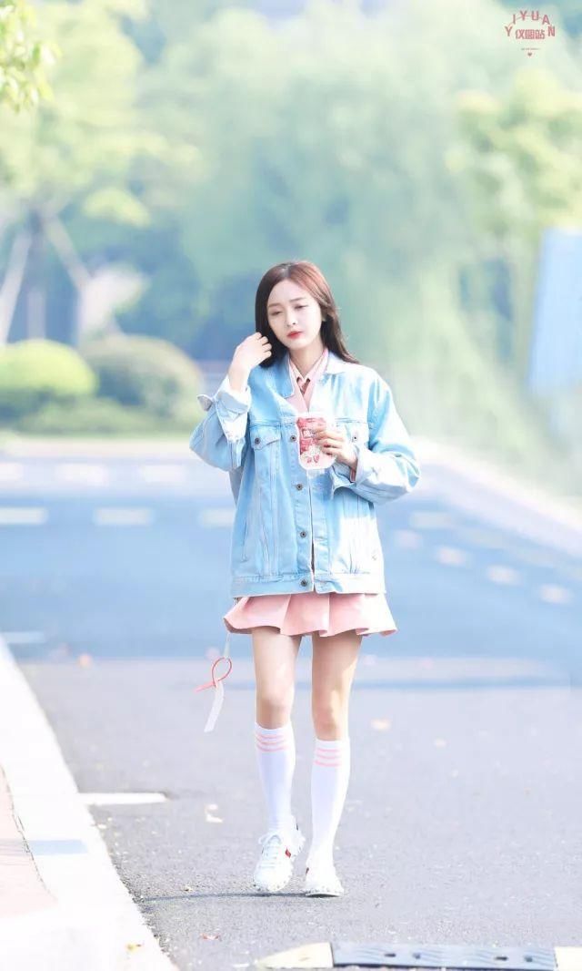 想变身元气少女不知道怎么穿?海南甜心吴宣仪手把手教你