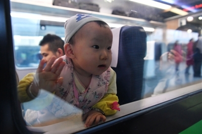 兰渝铁路开行“复兴号”动车组