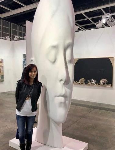 她高龄产子为爱息影七年，如今42岁复出养家却无人认出