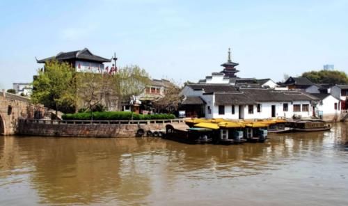 实力表现十分突出,江苏拥有4座高铁站的城市,经济实力不断攀升