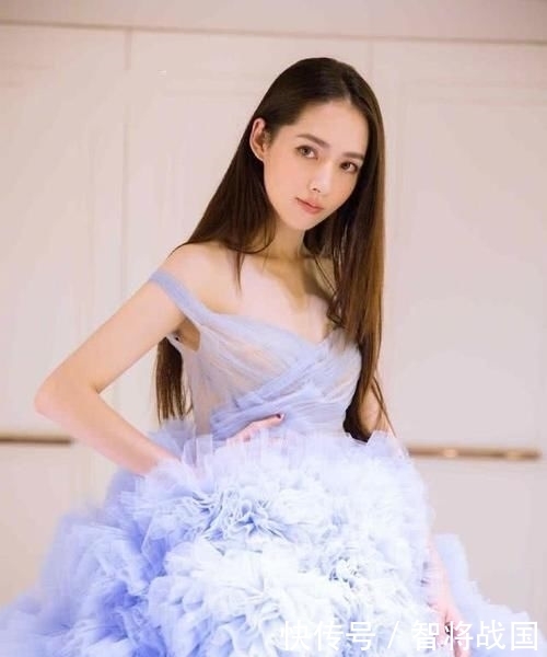 「女生」不管你是奔几的女生，这4种显老发型最好别剪，难看又老土