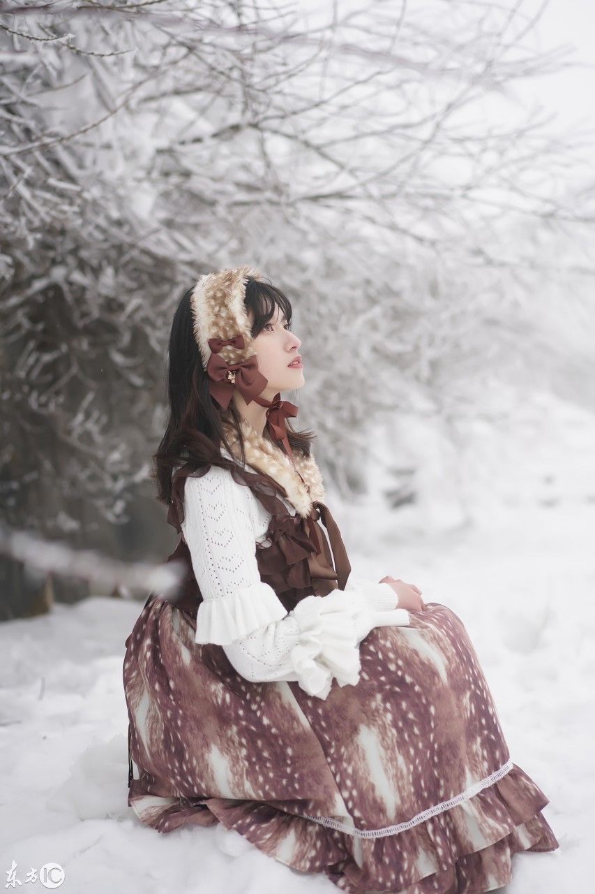 这个夏天雪域美女给你眼睛解解渴,喝什么都没有这个来的直接