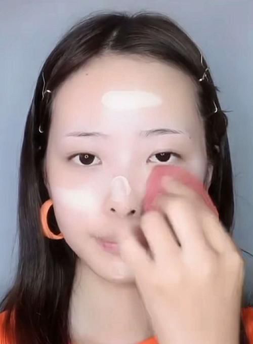  [画出来]小姐姐给自己画动漫特效妆，开始：别瞎霍霍自己，看到最后：画画水平不错