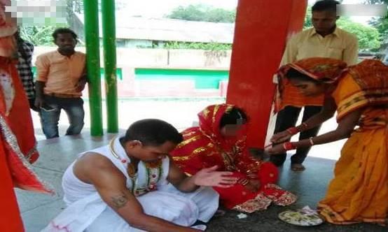 女子遭休假军人性侵，警方的话两人结了婚，网友说出了原因