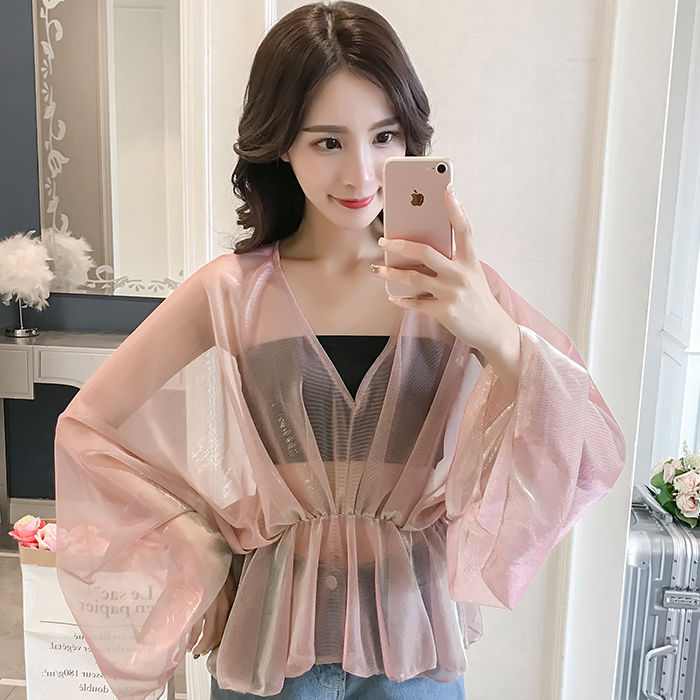 现在的小姐姐真敢穿!这么性感的“透视装”直接穿出门，太美了