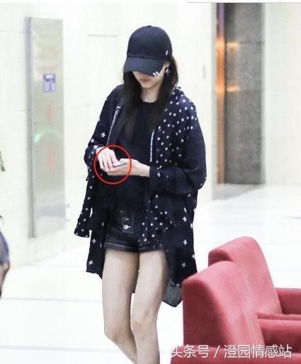 鹿晗关晓彤又爆流量？都说宁拆庙不毁婚，为何被祝福少喝倒彩多