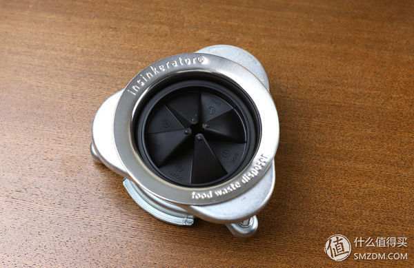 高效、快速、节能，与食物垃圾说拜拜--爱适易E100Red食物垃圾处理器体验
