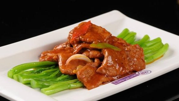 『牛肉』这是沙茶牛肉的惯例,能滋养和增强你的身体