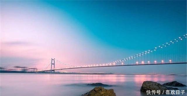 长三角地区“落差”最大城市，没了江阴市的帮助，如今GDP排三线