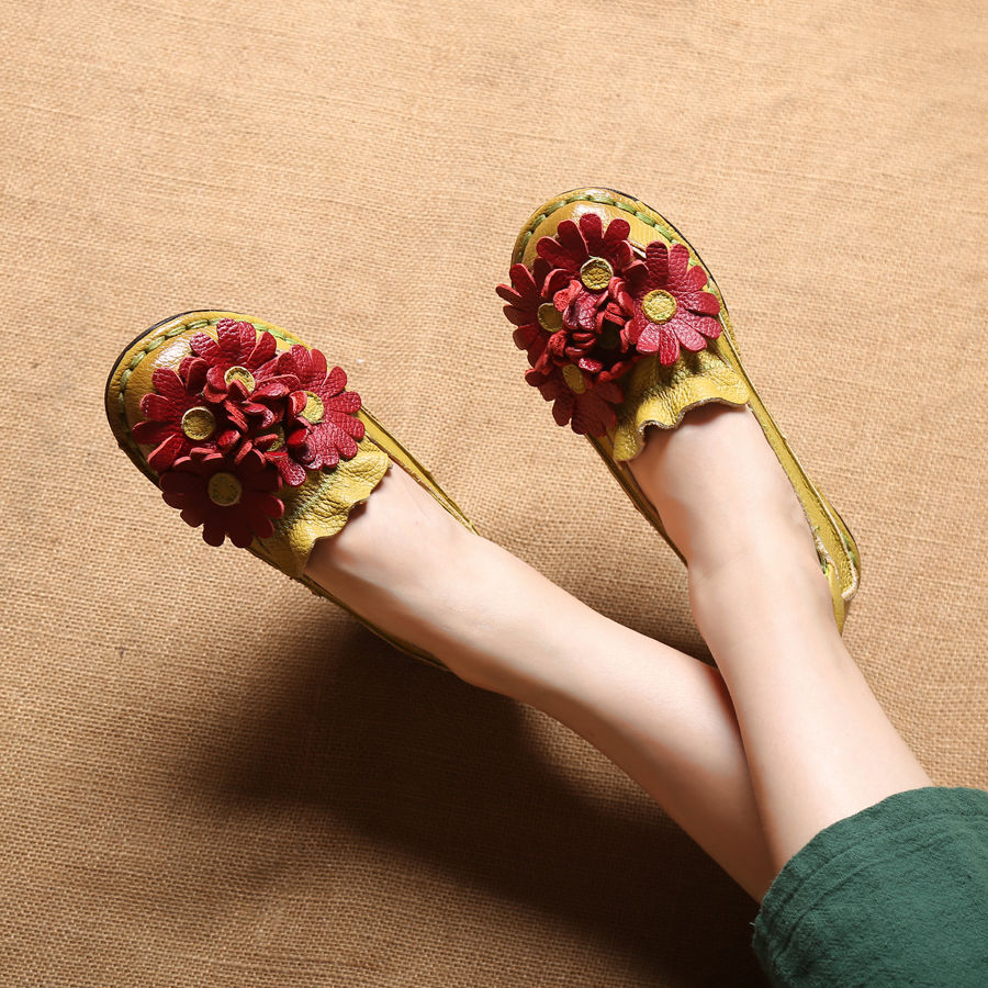 四五十岁妈妈别穿高跟鞋,这10时髦女鞋,走多远都舒适养脚